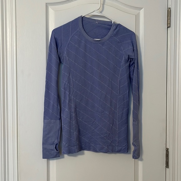 Lululemon long sleeve - Picture 2 of 5